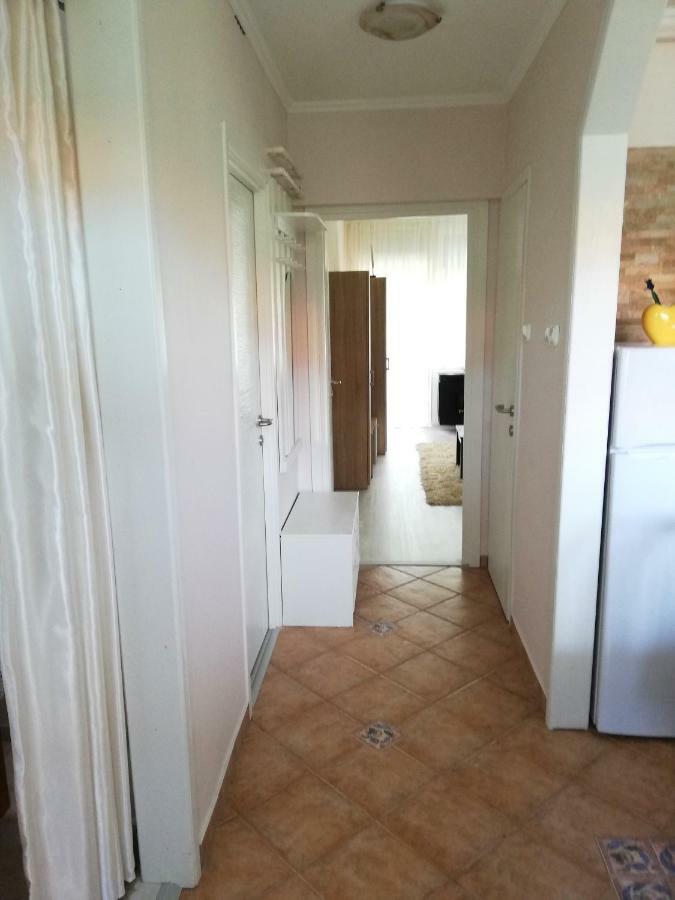 Strandfuerdo Apartman Eger Esterno foto